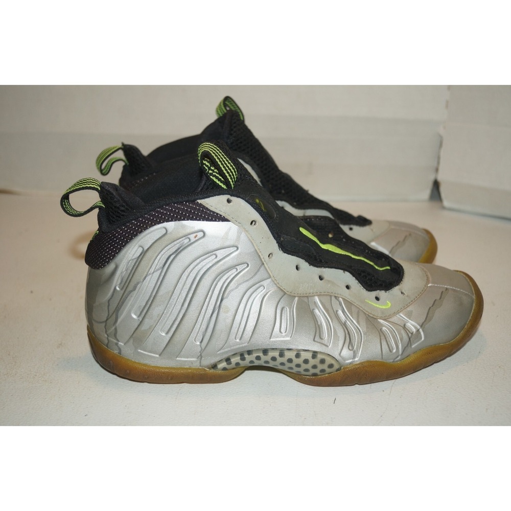 Nike Little Posite One Metallic Silver Boys Shoes Size 7Y NO LACES- U11 - Picture 4 of 7